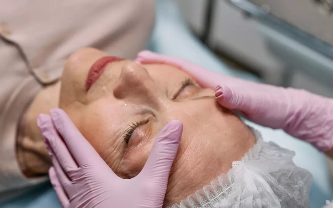 Microneedling Falten Augen: Was Sie wissen m&uuml;ssen