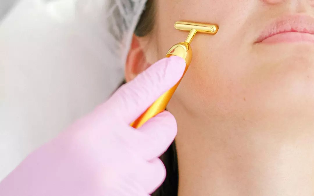 Botulinumtoxin Lachfalten: Effektive Behandlung und wichtige Infos