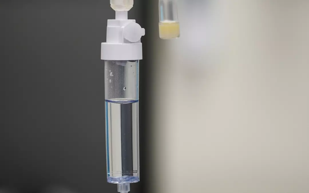 Alles &uuml;ber Infusionstherapie: Definitionen, Methoden und Risiken