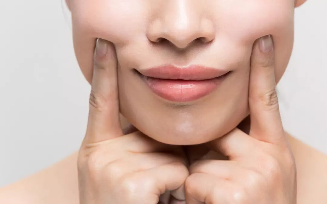 Microneedling Laugh Lines: Comprehensive Guide