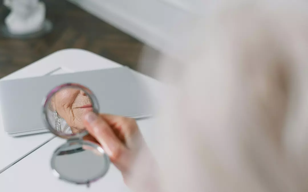 Cellulite im Alter: Ursachen, Behandlung und Pr&auml;vention