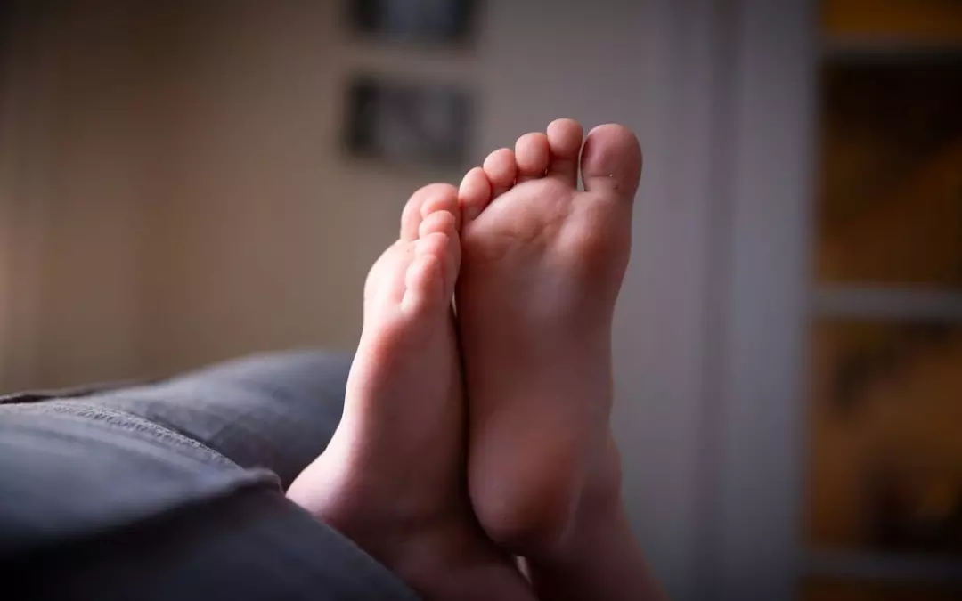 Geschwollene F&uuml;sse Hausmittel &ndash; Nat&uuml;rliche Tipps