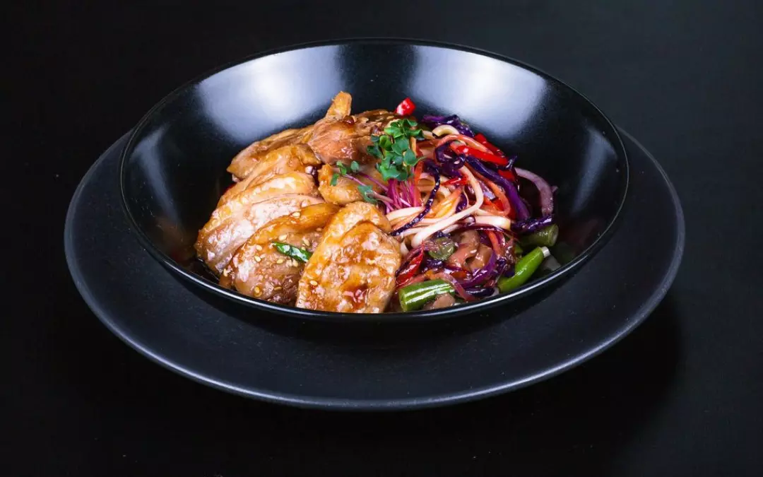 Ern&auml;hrungstipps bei dicken Beinen: Was hilft?