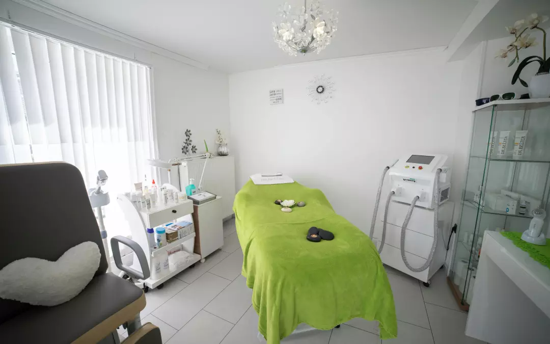 Schaumver&ouml;dung: Effektive Methode gegen Krampfadern und ihre Risiken